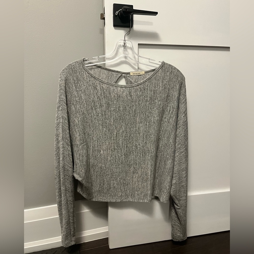 Antistar Elegant Gray Knit Long Sleeve Blouse